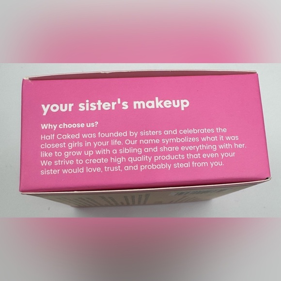 HALF CAKED Star Bright Loose Setting Powder in Banana - Picture 5 of 6